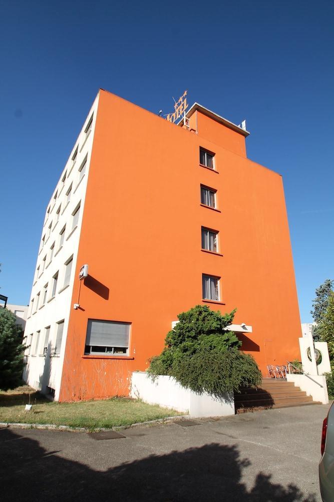 Adonis Lyon Est Hotel Artys Saint-Priest-en-Jarez 외부 사진