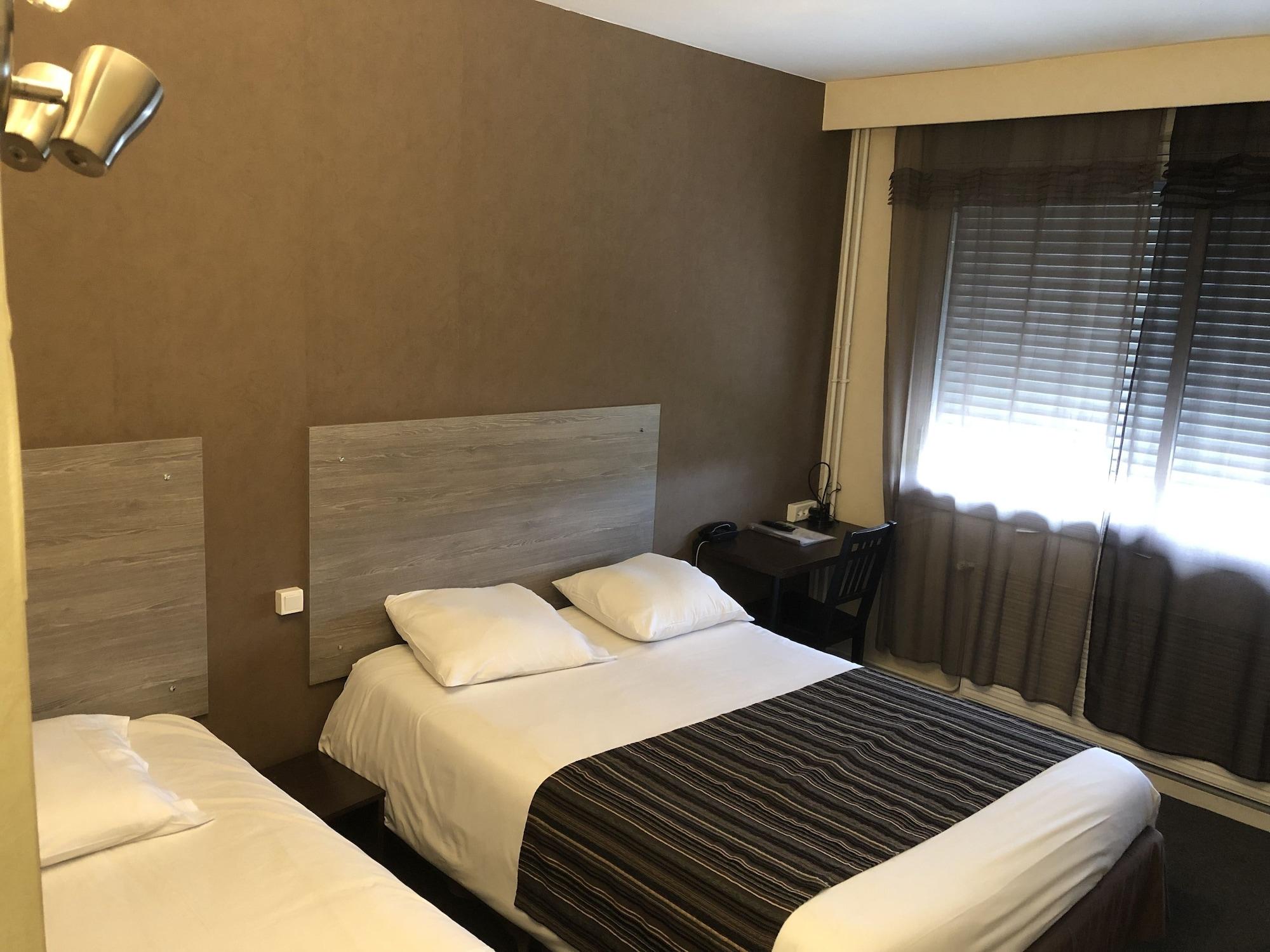 Adonis Lyon Est Hotel Artys Saint-Priest-en-Jarez 외부 사진