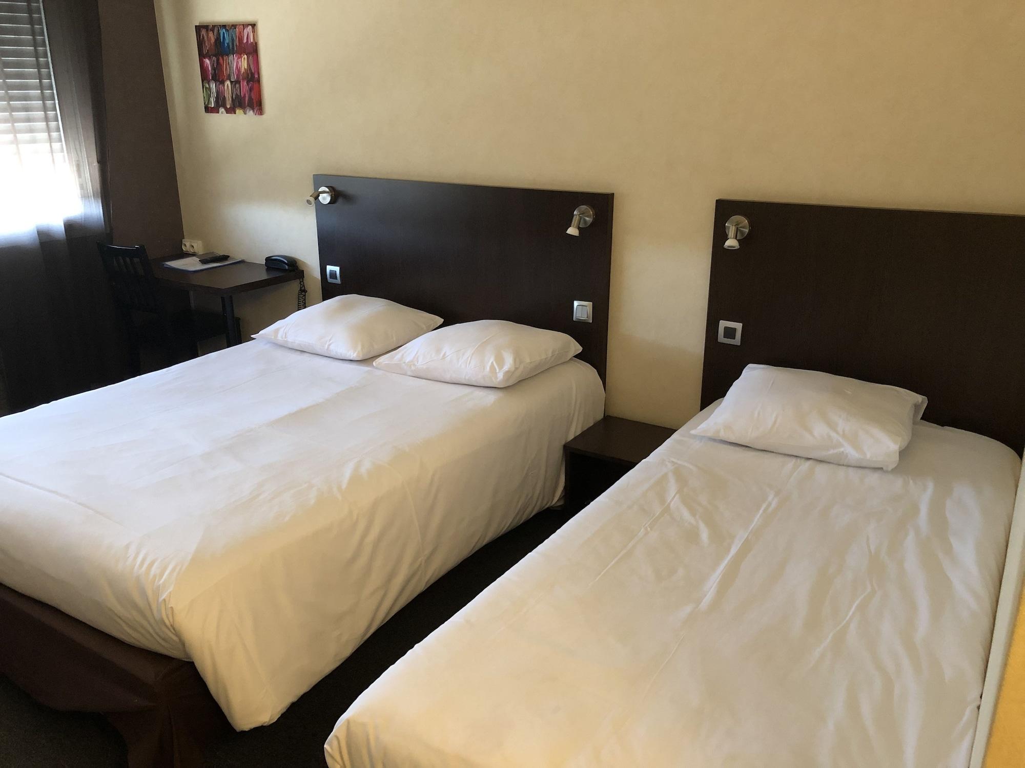 Adonis Lyon Est Hotel Artys Saint-Priest-en-Jarez 외부 사진
