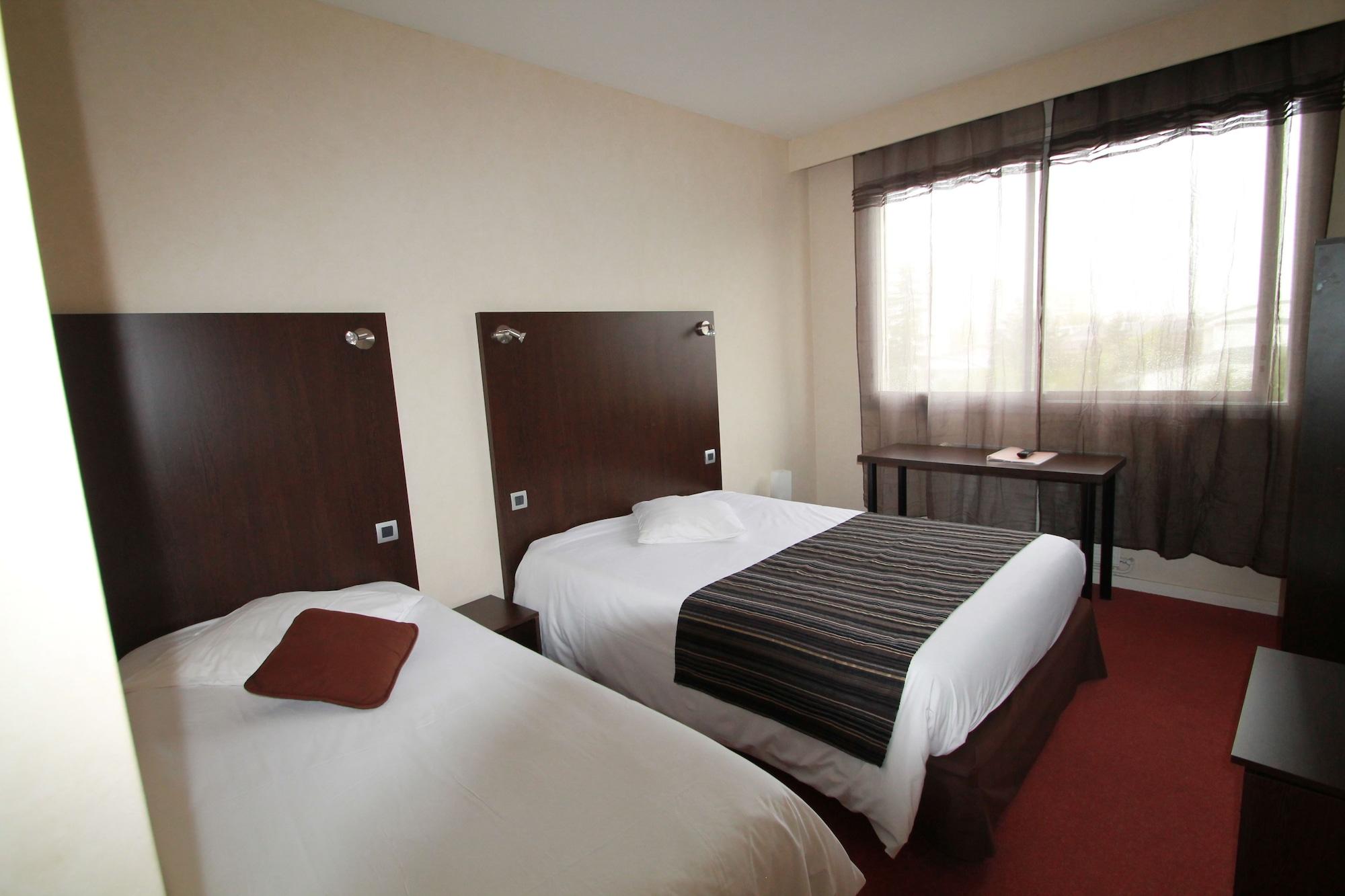 Adonis Lyon Est Hotel Artys Saint-Priest-en-Jarez 외부 사진