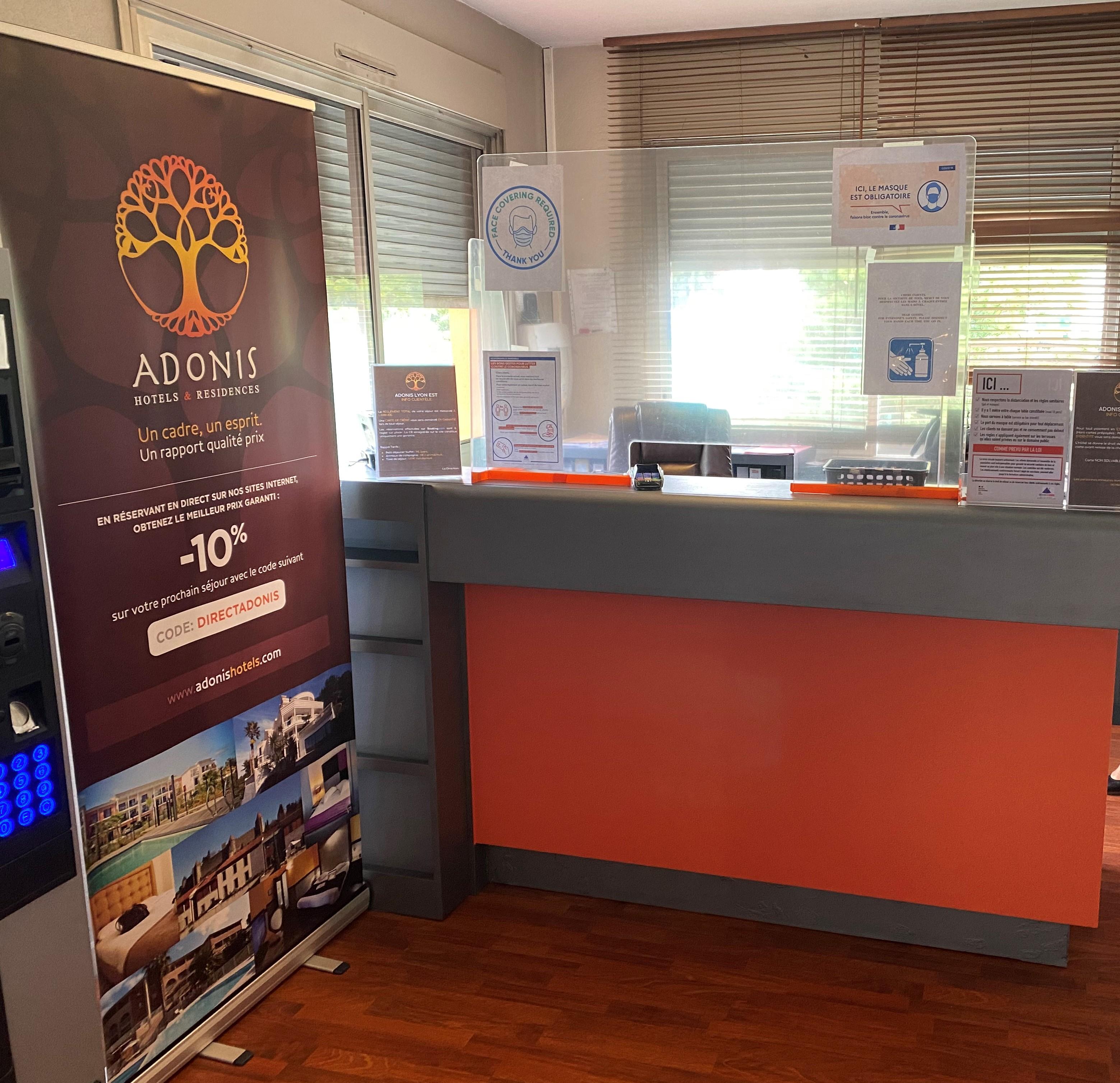 Adonis Lyon Est Hotel Artys Saint-Priest-en-Jarez 외부 사진