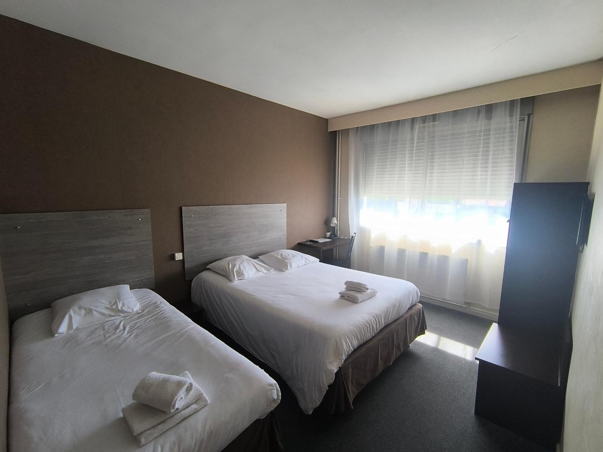 Adonis Lyon Est Hotel Artys Saint-Priest-en-Jarez 외부 사진